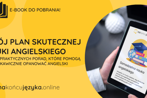 Zdjęcie przedstawia osobę, która zapisuje swój plan nauki angielskiego w zeszycie.